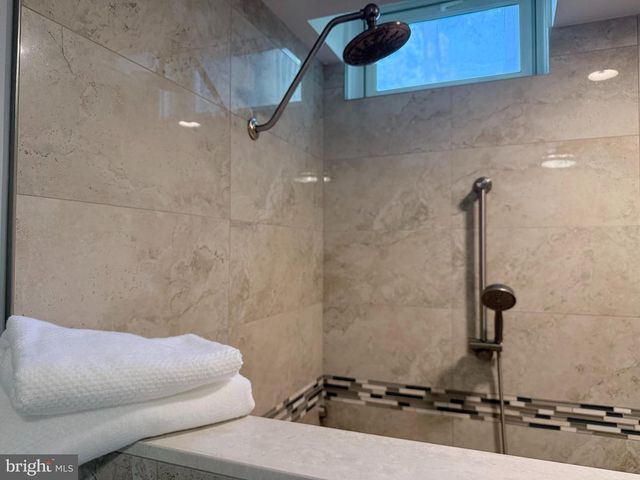226 ARK RD, Mount Laurel, NJ 08054
