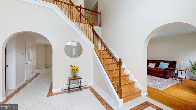 226 ARK RD, Mount Laurel, NJ 08054