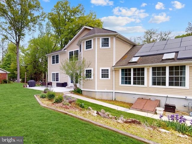 226 ARK RD, Mount Laurel, NJ 08054