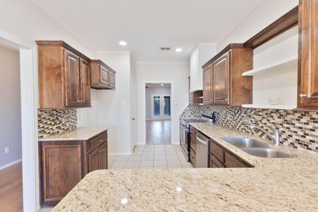 5917 88th Place, Lubbock, TX 79424