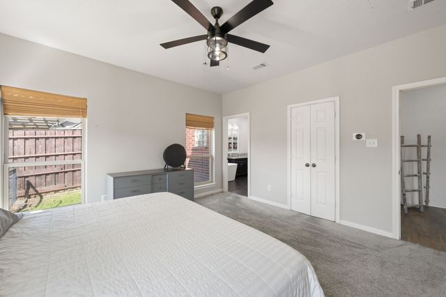 1907 Clearview Drive, Ennis, TX 75119