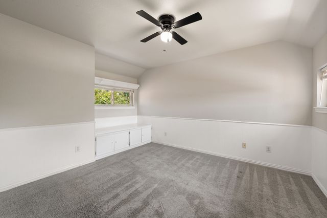 1907 Clearview Drive, Ennis, TX 75119