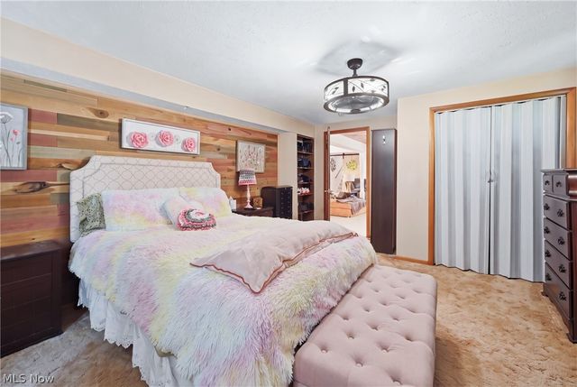 959 Beechwood Drive, Girard, OH 44420