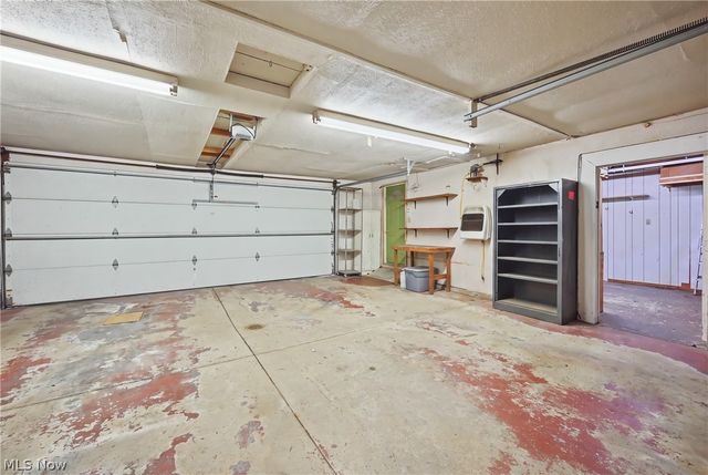 959 Beechwood Drive, Girard, OH 44420