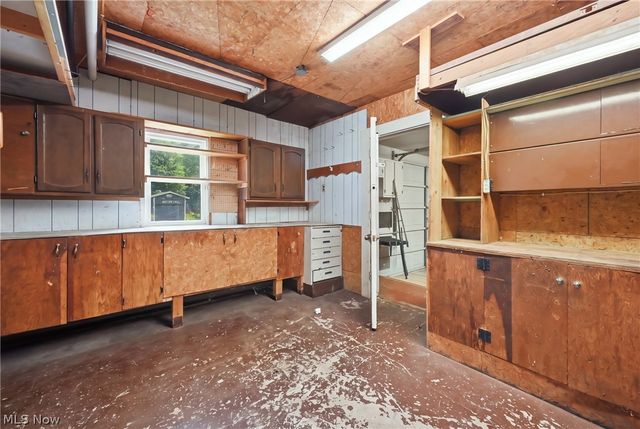 959 Beechwood Drive, Girard, OH 44420