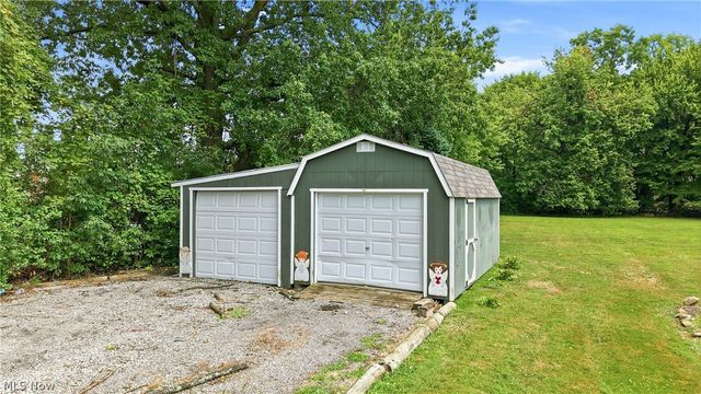 959 Beechwood Drive, Girard, OH 44420