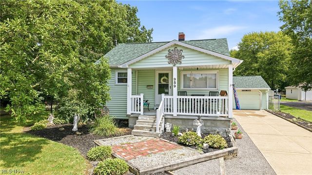959 Beechwood Drive, Girard, OH 44420