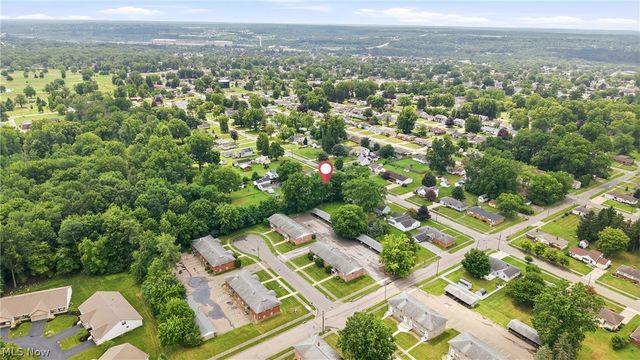959 Beechwood Drive, Girard, OH 44420