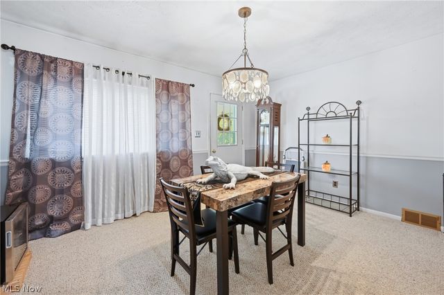 959 Beechwood Drive, Girard, OH 44420