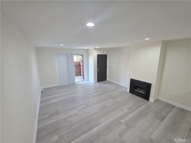 6911 Woodley 106, Van Nuys, CA 91406
