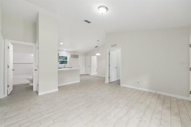 94 DOGWOOD DRIVE LOOP, Ocala, FL 34472