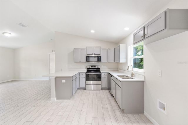 94 DOGWOOD DRIVE LOOP, Ocala, FL 34472
