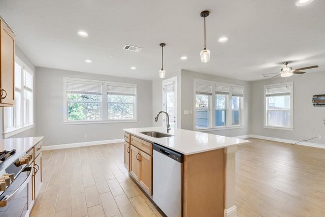 2605 Sam Bass RD 3, Round Rock, TX 78681