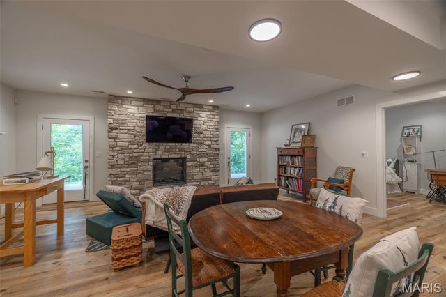 2740 Tyrol View Court, Innsbrook, MO 63390