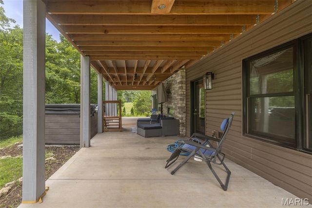 2740 Tyrol View Court, Innsbrook, MO 63390