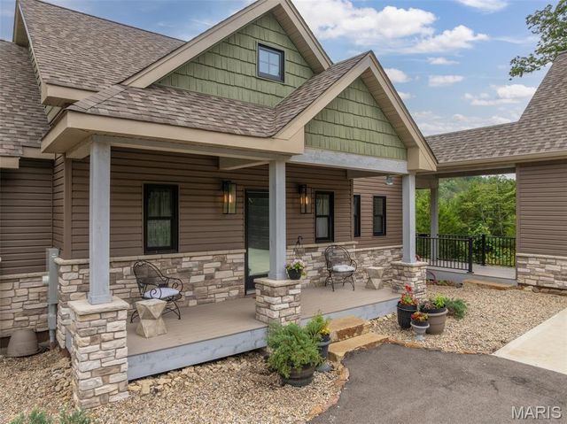 2740 Tyrol View Court, Innsbrook, MO 63390