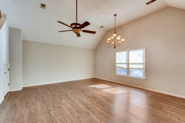 8449 Indian Hills Dr, Nashville, TN 37221