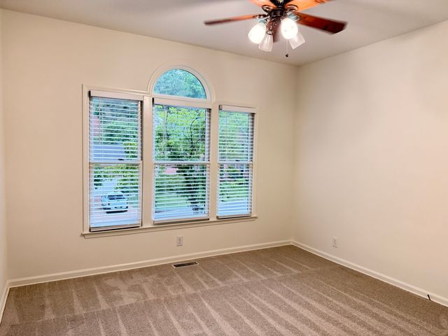 8449 Indian Hills Dr, Nashville, TN 37221