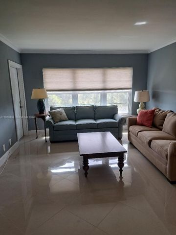 3150 N Palm Aire Dr 905, Pompano Beach, FL 33069