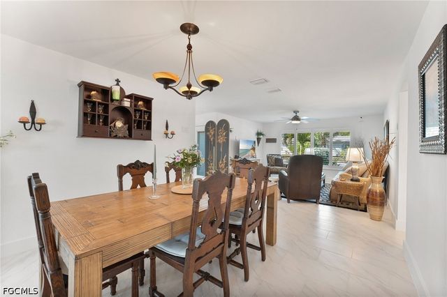 9 Fairview BLVD, Fort Myers Beach, FL 33931