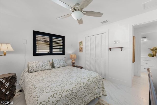 9 Fairview BLVD, Fort Myers Beach, FL 33931