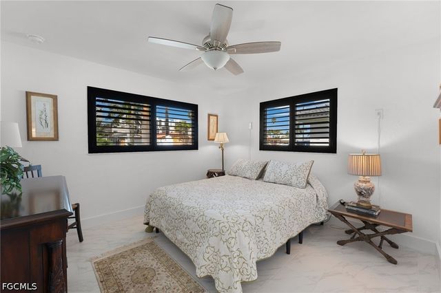 9 Fairview BLVD, Fort Myers Beach, FL 33931