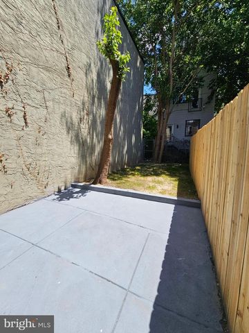 1835 N GRATZ ST, Philadelphia, PA 19121