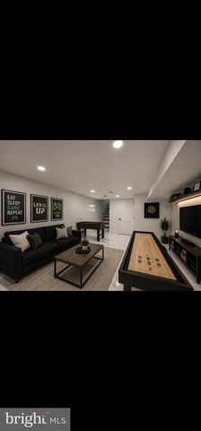 1835 N GRATZ ST, Philadelphia, PA 19121