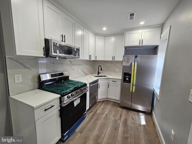 1835 N GRATZ ST, Philadelphia, PA 19121