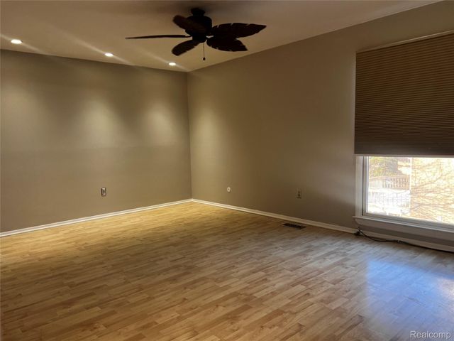 35467 Heritage Lane, Farmington, MI 48335