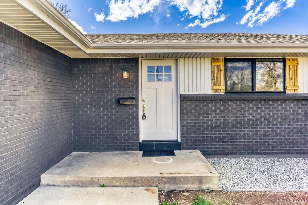 6695 S Ogden Street, Centennial, CO 80121