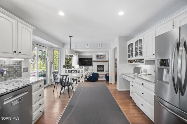 5065 Green Spruce Drive, Sylvania, OH 43560