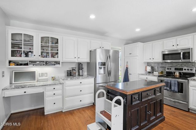 5065 Green Spruce Drive, Sylvania, OH 43560