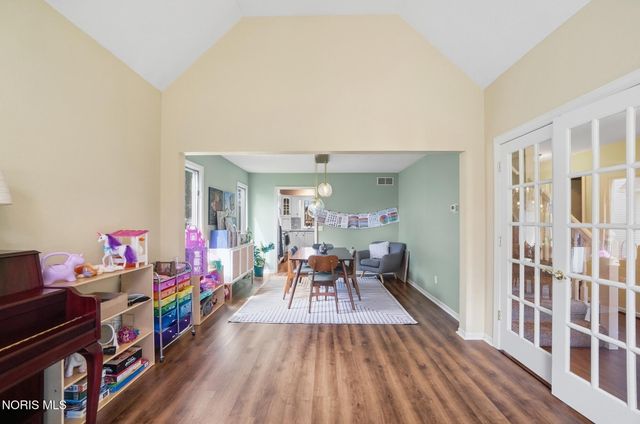 5065 Green Spruce Drive, Sylvania, OH 43560