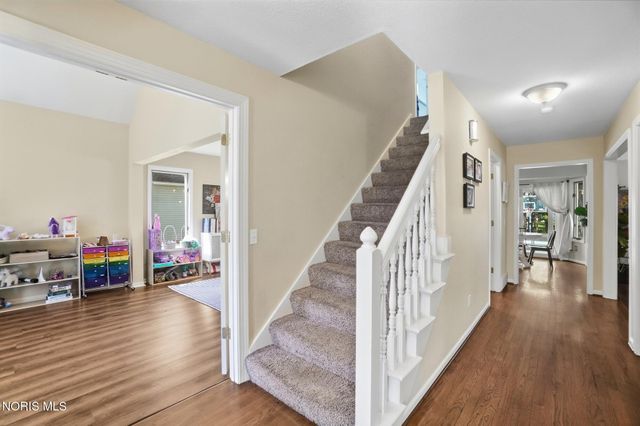 5065 Green Spruce Drive, Sylvania, OH 43560