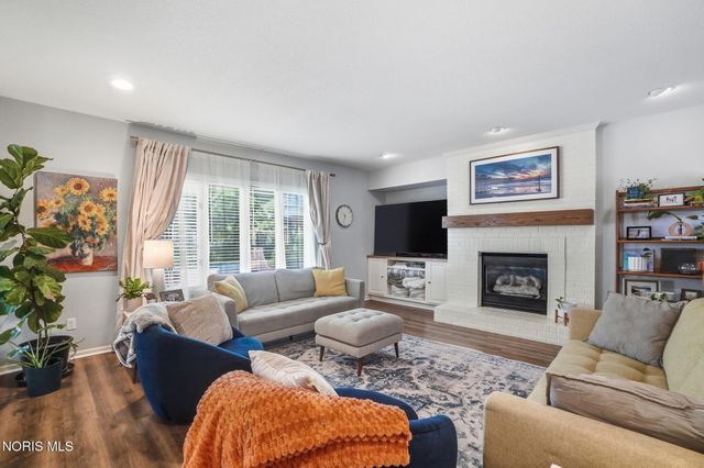 5065 Green Spruce Drive, Sylvania, OH 43560