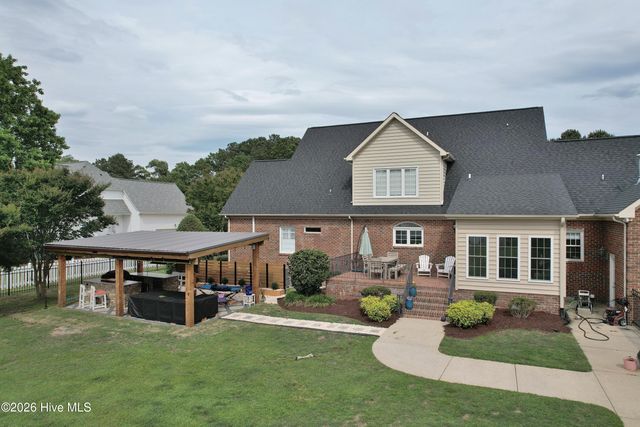 3804 Sterling Trace Drive, Winterville, NC 28590