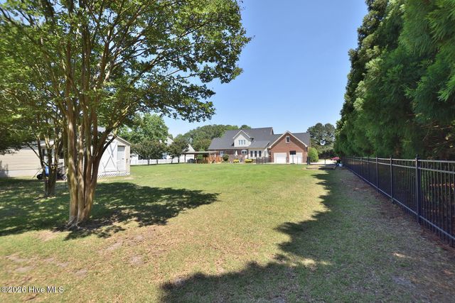 3804 Sterling Trace Drive, Winterville, NC 28590