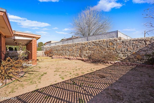 11635 RUFUS BRIJALBA Drive, El Paso, TX 79936