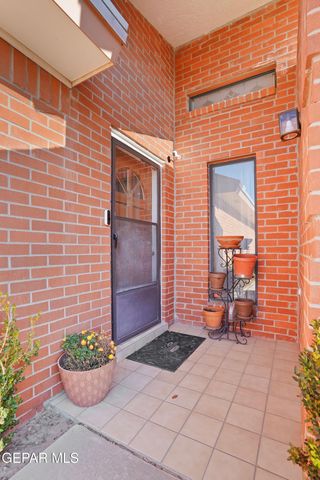 11635 RUFUS BRIJALBA Drive, El Paso, TX 79936