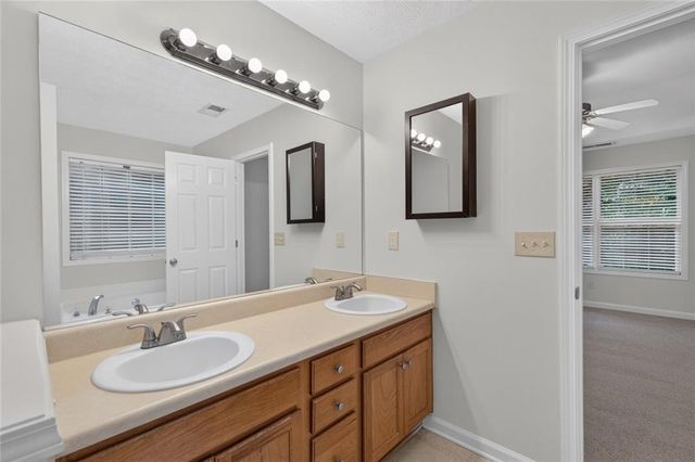 17 Mitchell Drive, Hiram, GA 30141