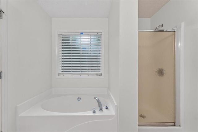 17 Mitchell Drive, Hiram, GA 30141