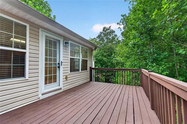 17 Mitchell Drive, Hiram, GA 30141