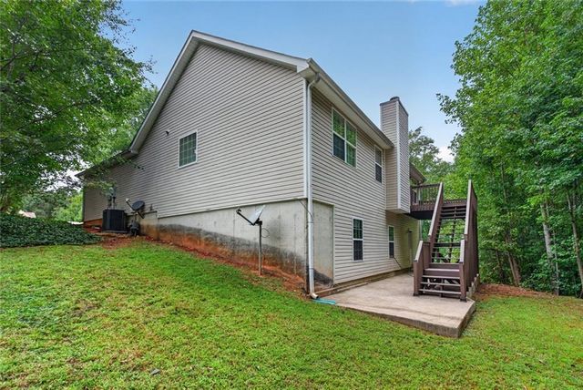 17 Mitchell Drive, Hiram, GA 30141
