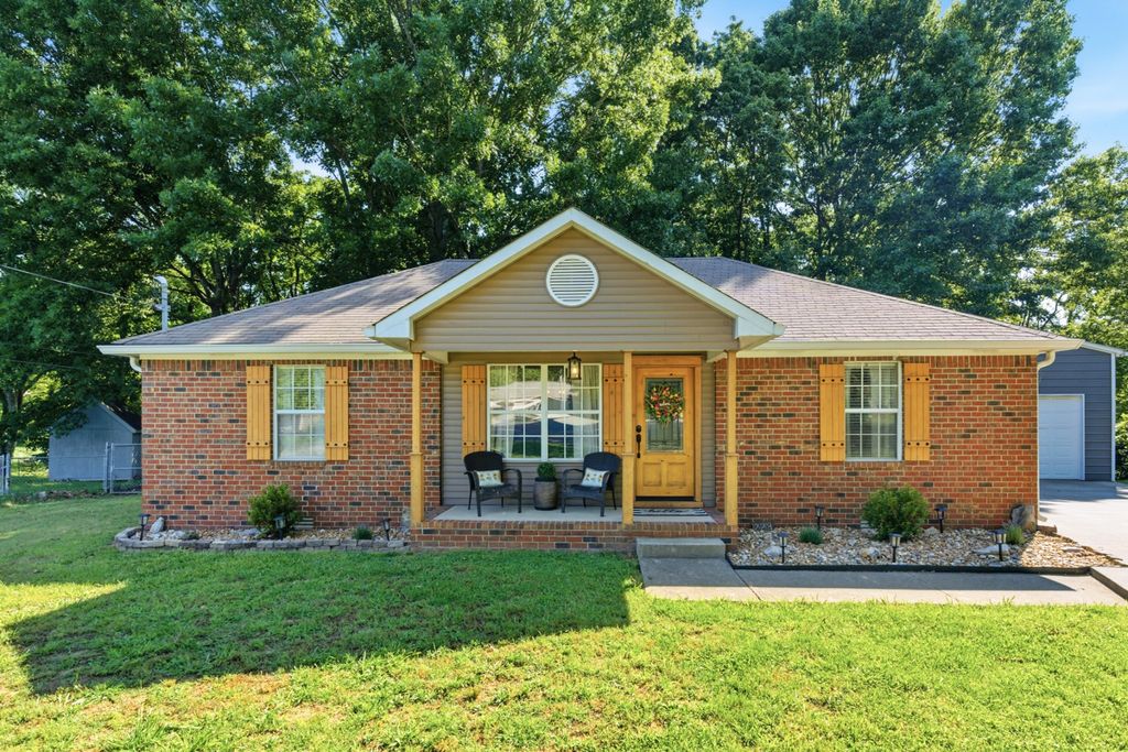 228 Clyde Ave, Smyrna, TN 37167