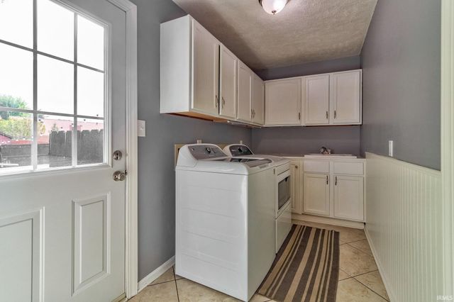 228 Wilson Square, Evansville, IN 47715
