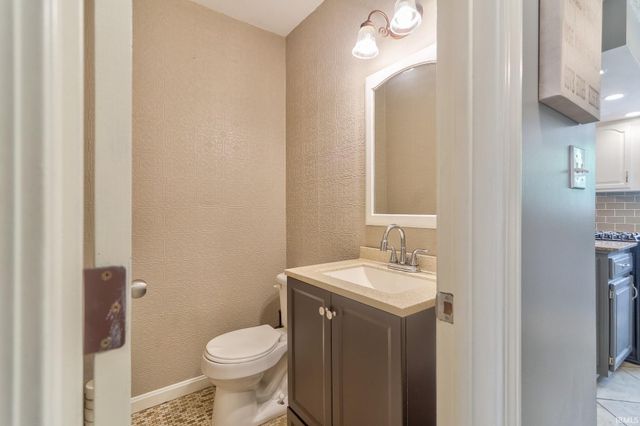 228 Wilson Square, Evansville, IN 47715