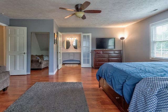 228 Wilson Square, Evansville, IN 47715