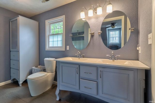 228 Wilson Square, Evansville, IN 47715
