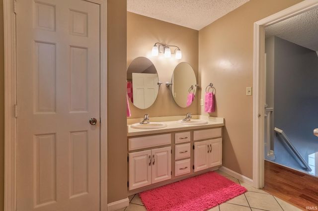 228 Wilson Square, Evansville, IN 47715